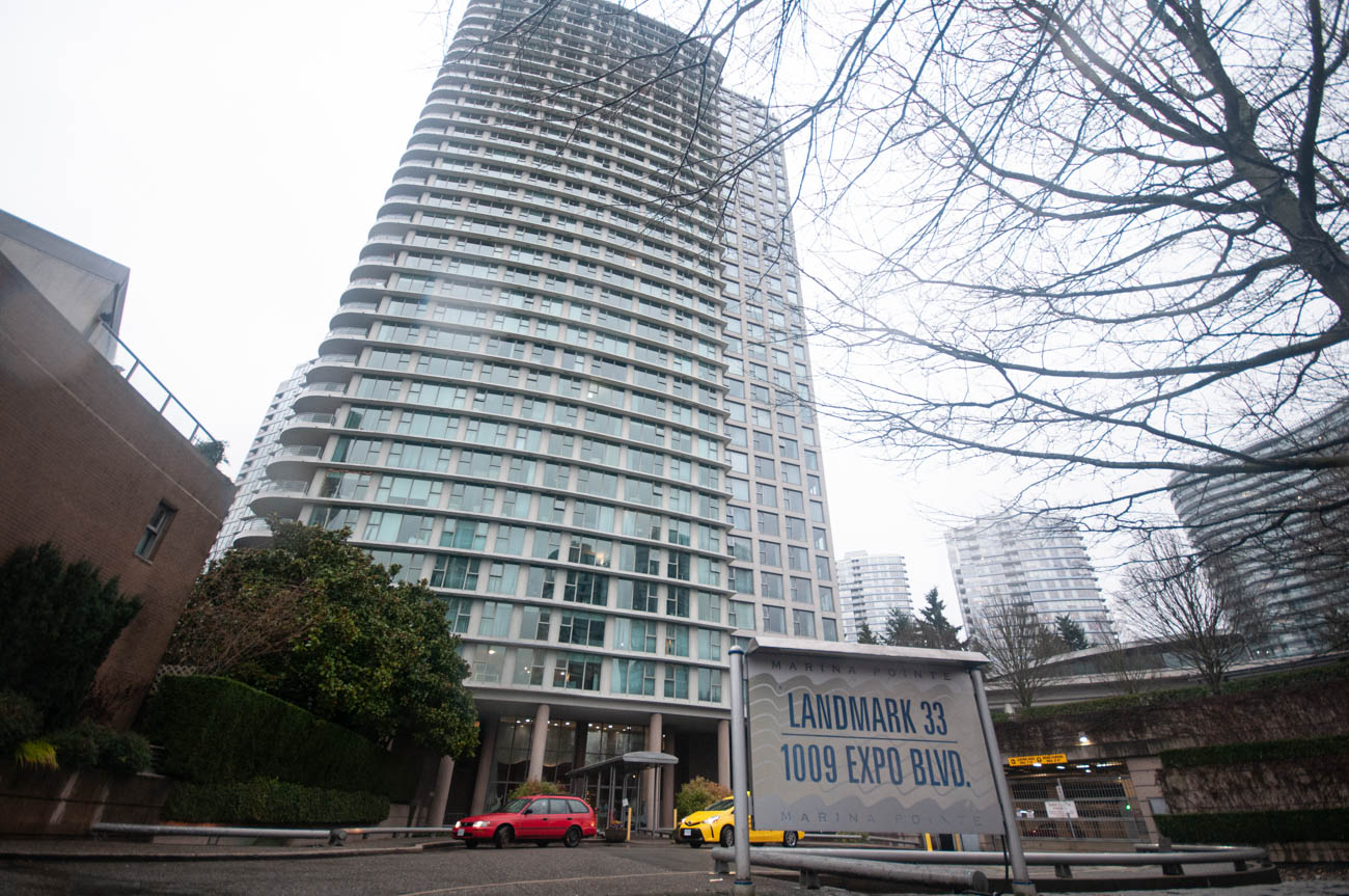 Landmark 33 - Amenity Photo 11 of 17