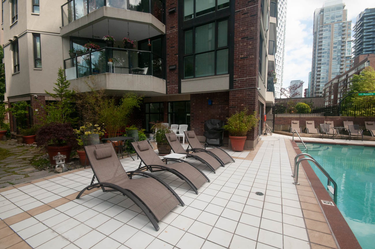 Ellington - Amenity Photo 2 of 6