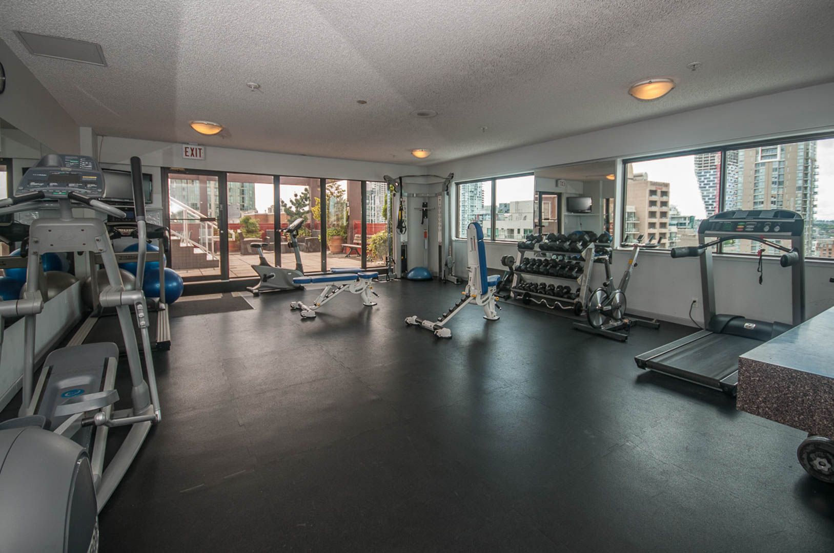 London Place - Amenity Photo 3 of 11