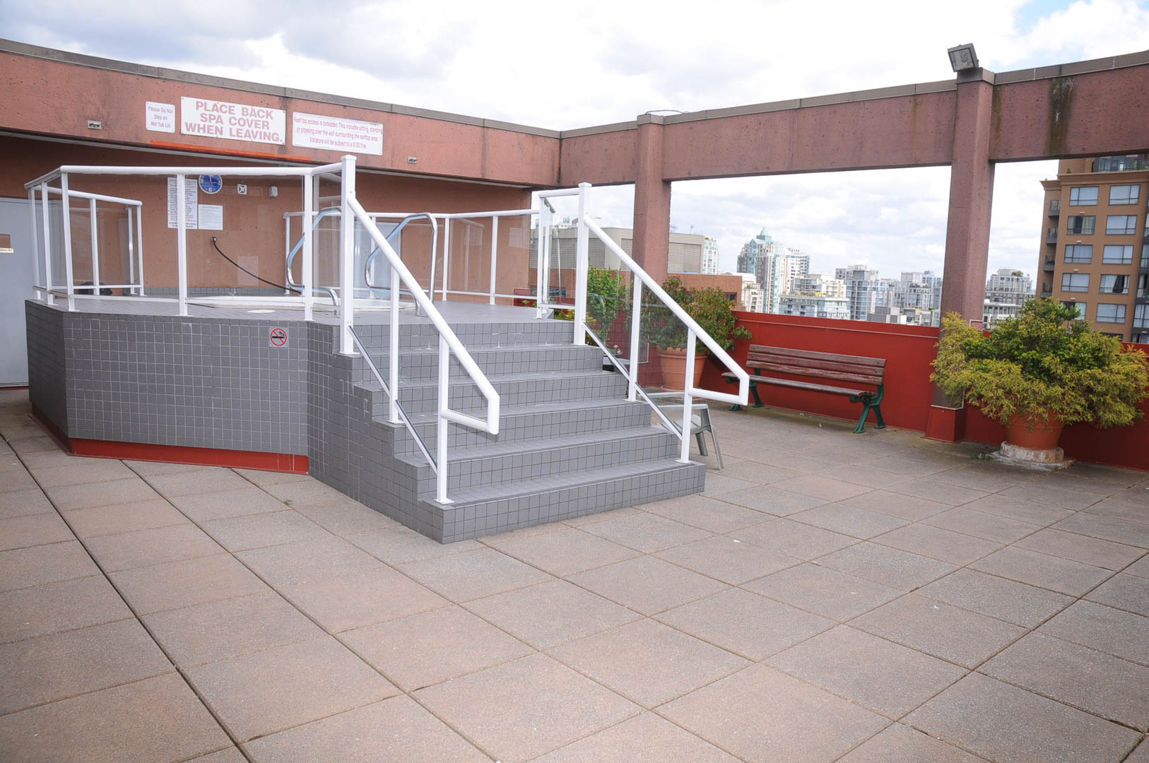 London Place - Amenity Photo 6 of 11