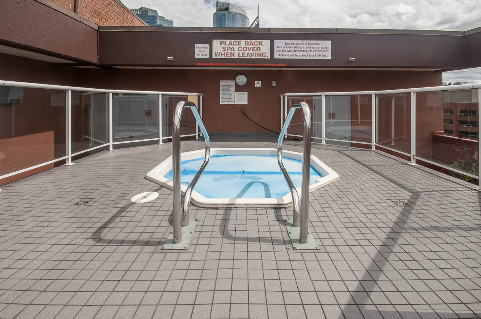 London Place - Amenity Photo 7 of 11