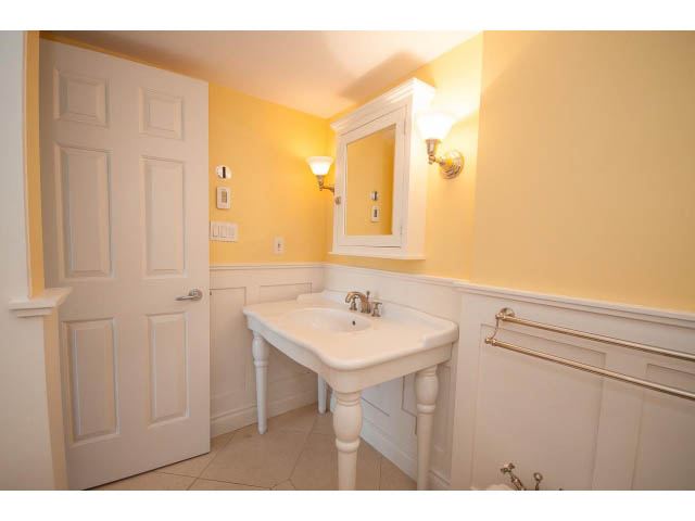 104 - 1311 Beach Avenue - Condo - West End - Photo 27 of 46