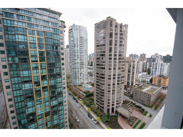 2201 - 1420 West Georgia Street - Penthouse - Coal Harbour - Photo 19 of 25