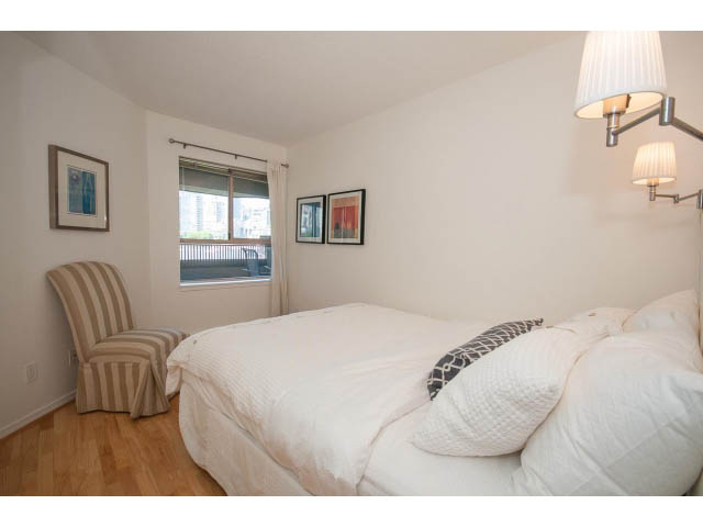 square footage 1072
