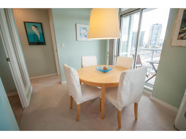 801 - 1077 Marinaside Cres - Condo - Yaletown - Photo 13 of 32