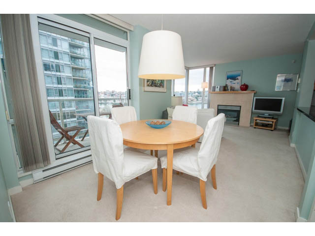 801 - 1077 Marinaside Cres - Condo - Yaletown - Photo 14 of 32