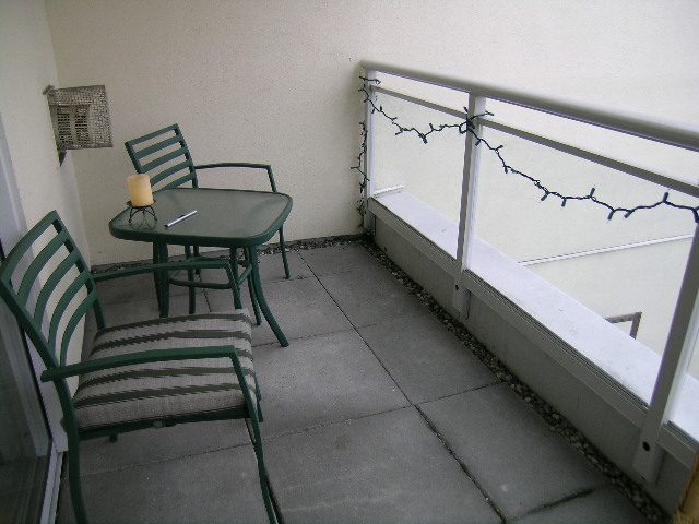 404 - 1978 Vine Street - Condo - Kitsilano - Photo 2 of 11