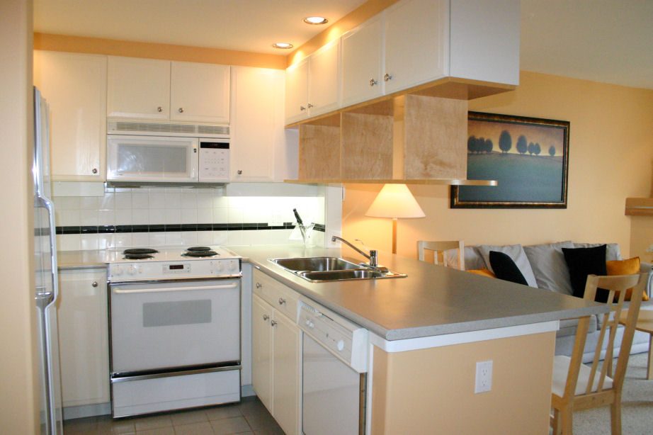 404 - 1978 Vine Street - Condo - Kitsilano - Photo 9 of 11