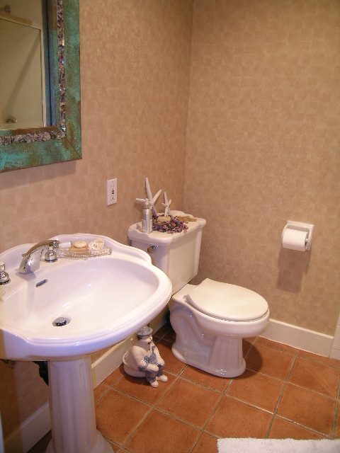 4655 Strathcona Road - House - Deep Cove - Photo 14 of 55