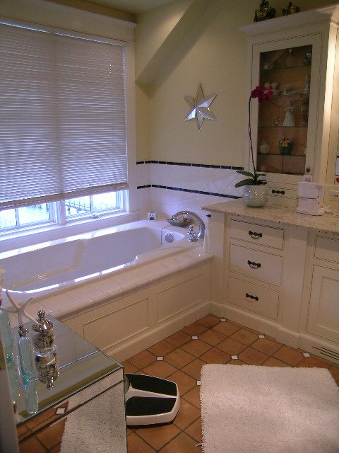 4655 Strathcona Road - House - Deep Cove - Photo 32 of 55