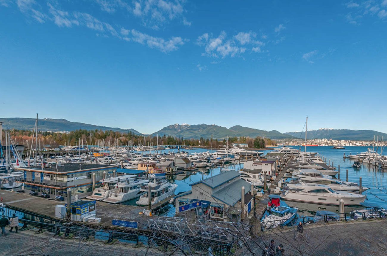 Luxury Coal Harbour Denia rental apartment downtown Vancouver