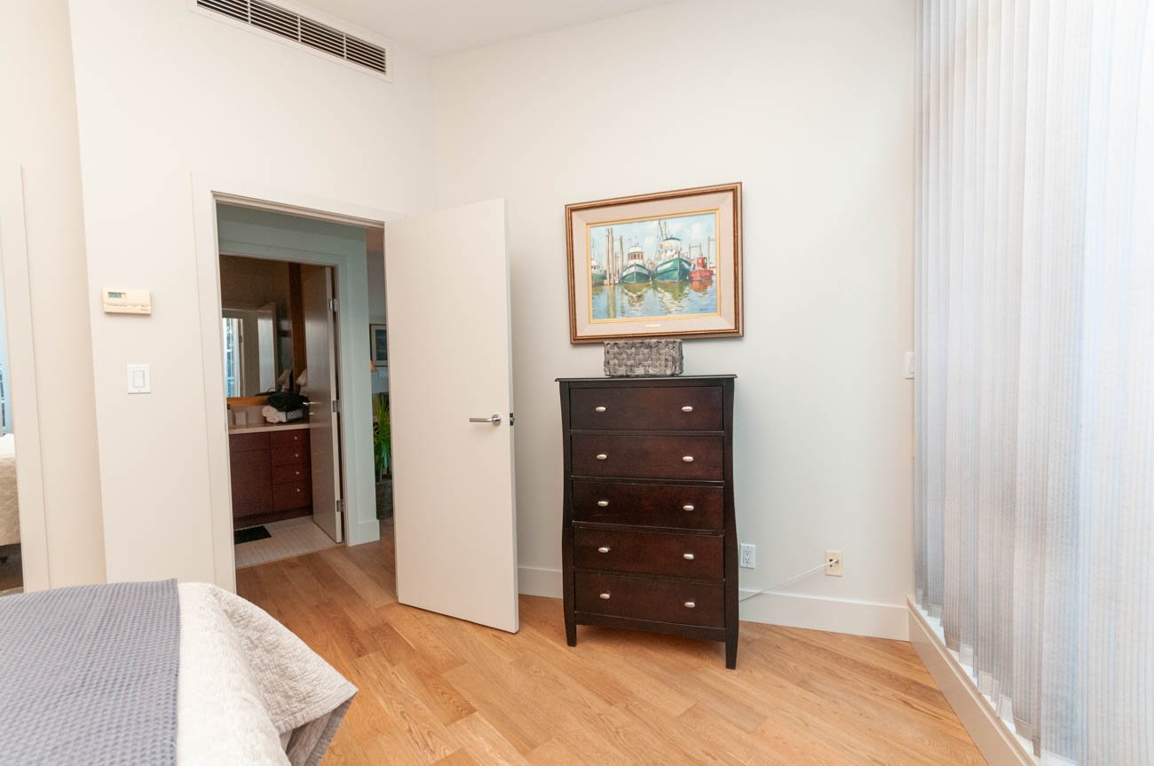 Luxury Coal Harbour Denia rental apartment downtown Vancouver