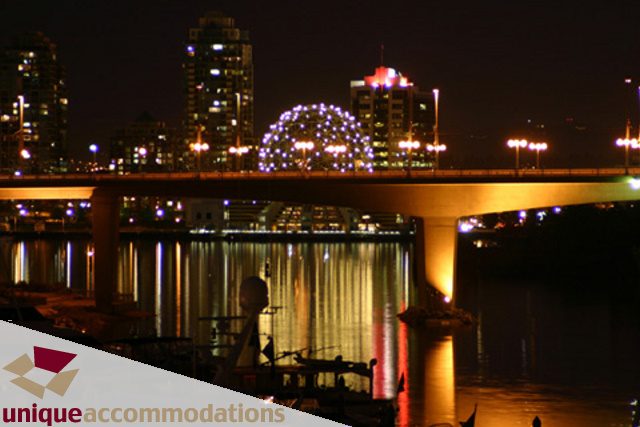 Furnished 2-bedroom + den townhouse with a stunning city view and modern furnishings. - 322 - 1228 Marinaside Crescent, Vancouver Downtown