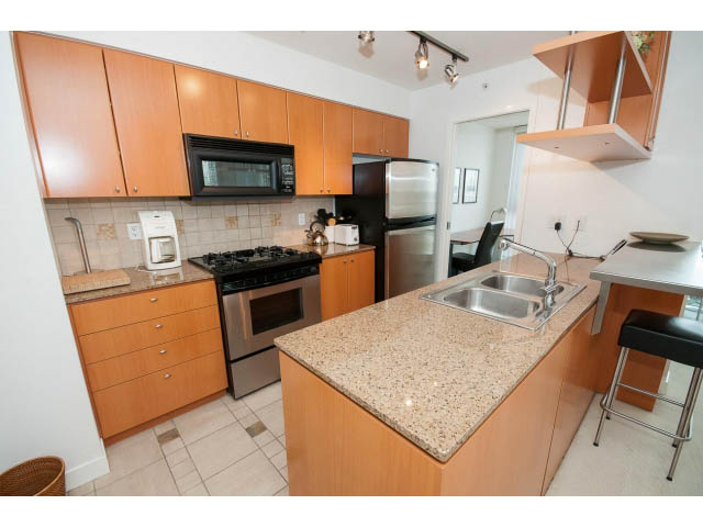 b condominiums for rent