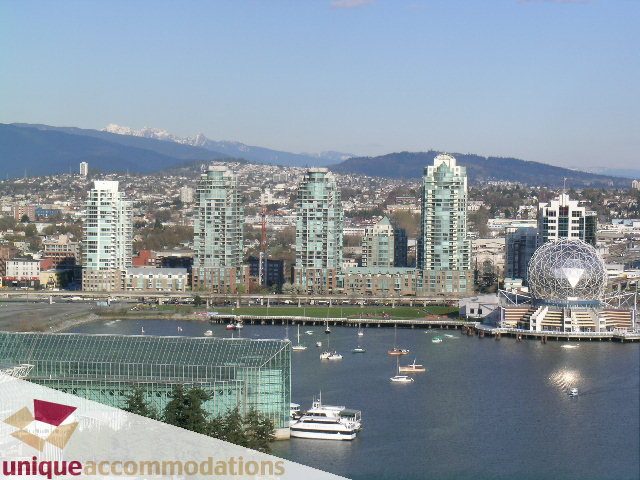 Furnished 1-bedroom + den with stunning city view and waterfront access. - 3101 - 1033 Marinaside Crescent, Vancouver Downtown