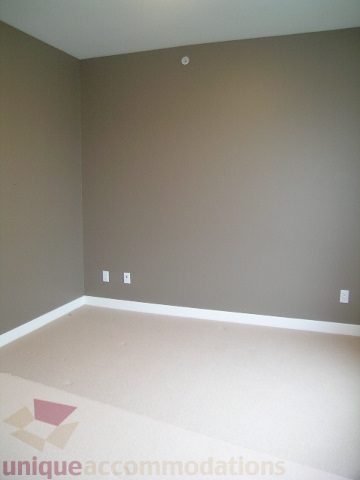 Den with neutral walls and carpeted floor. - 2101 - 1281 West Cordova Street, Vancouver Downtown