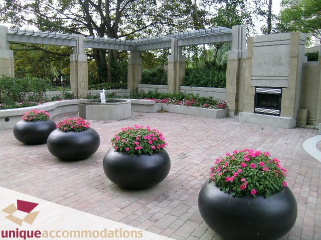 Furnished patio with flower planters and brick flooring. - 2901 - 1005 Beach Avenue, Vancouver Downtown