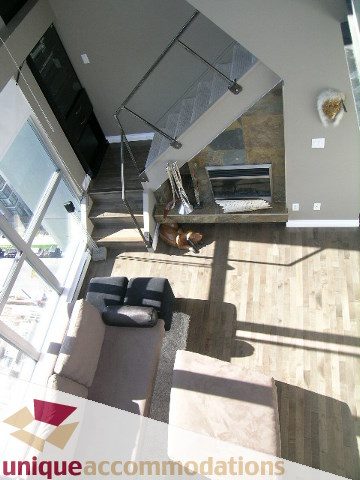Bright loft with hardwood floors, city view, and modern furnishings. - 2001 - 1238 Richards Street, Vancouver Downtown