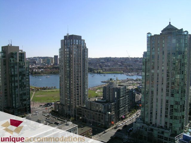 Loft with stunning city view and modern furnishings. - 2001 - 1238 Richards Street, Vancouver Downtown