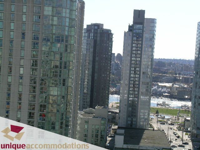 Furnished 1-bedroom loft with stunning city view and modern architecture. - 2001 - 1238 Richards Street, Vancouver Downtown