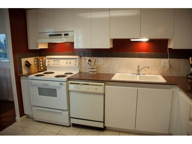 710 - 1050 Burrard Street - Condo - Downtown - Photo 4 of 37