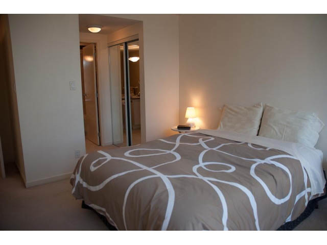 710 - 1050 Burrard Street - Condo - Downtown - Photo 13 of 37