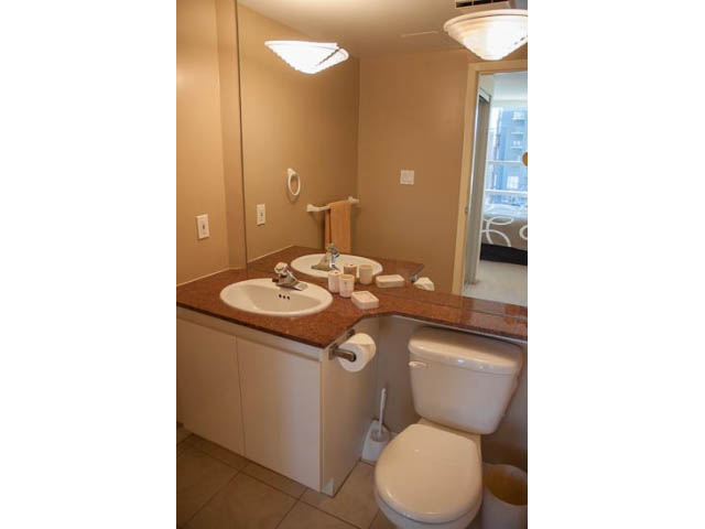 710 - 1050 Burrard Street - Condo - Downtown - Photo 14 of 37