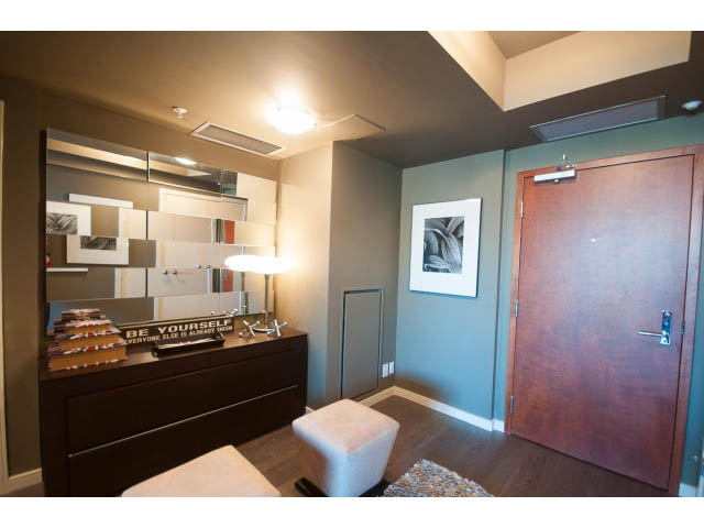 704 - 1680 Bayshore Dr. - Condo - Coal Harbour - Photo 4 of 37