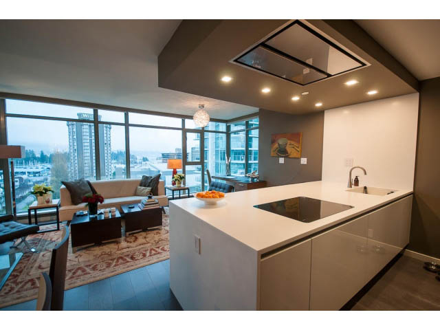 704 - 1680 Bayshore Dr. - Condo - Coal Harbour - Photo 7 of 37