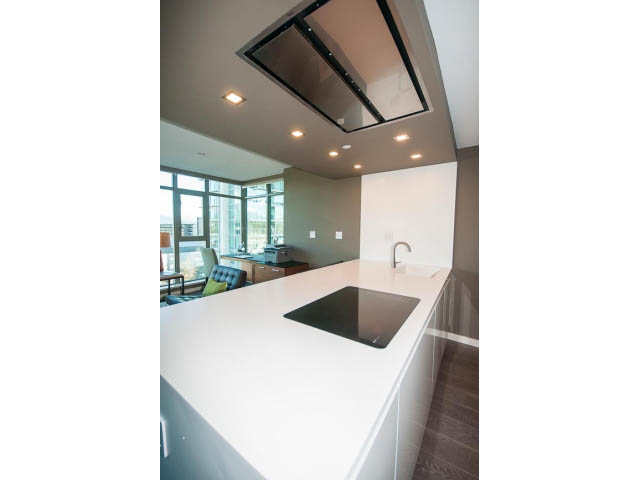704 - 1680 Bayshore Dr. - Condo - Coal Harbour - Photo 10 of 37