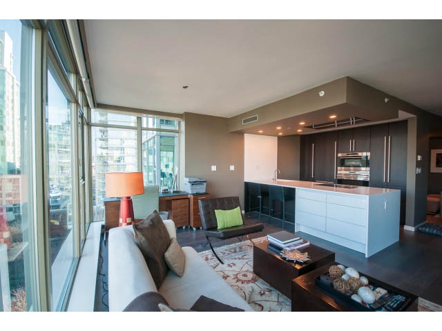 704 - 1680 Bayshore Dr. - Condo - Coal Harbour - Photo 19 of 37