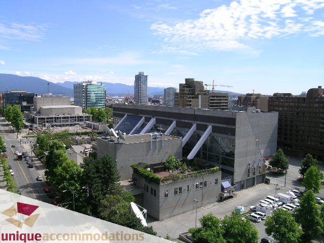 Spacious 2-bedroom condo with stunning city view and modern furnishings. - 1302 - 819 Hamilton Street, Vancouver Downtown
