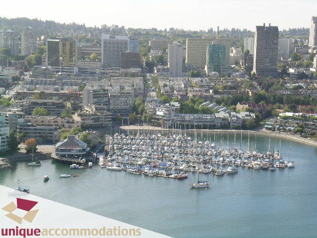 Furnished 3-bedroom + den condo with stunning city view and marina access. - 3601-193 Aquarius Mews, Vancouver Downtown