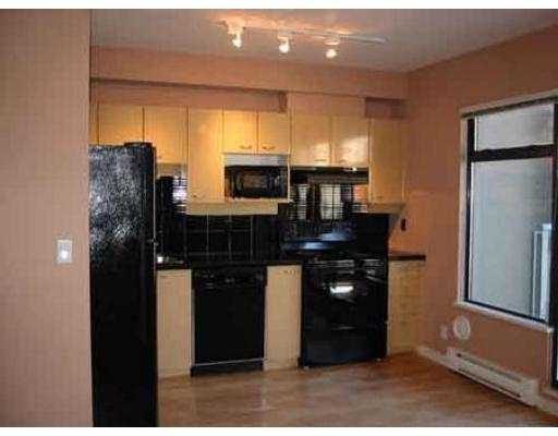 403-2228 Marstrand Ave - Condo - Arbutus - Photo 4 of 9
