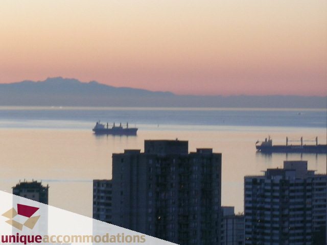 Furnished 2-bedroom condo with stunning city view and waterfront access. - 2708 - 1288 West Georgia Street, Vancouver Downtown