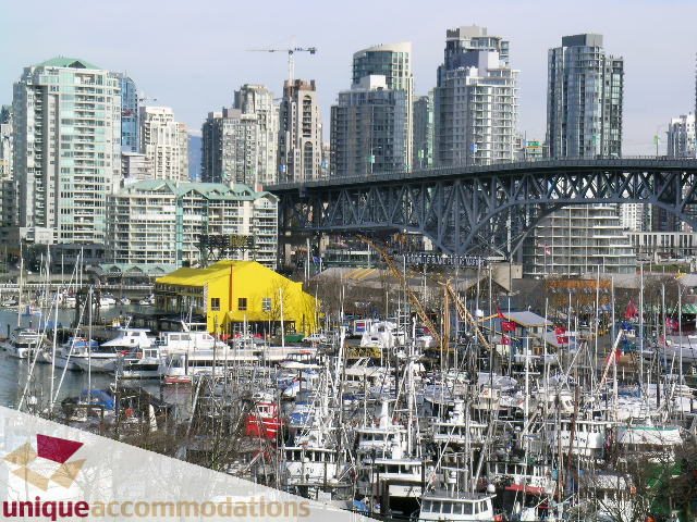 Furnished 1-bedroom condo with a stunning city view, overlooking the marina and downtown skyline.