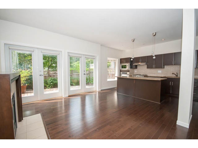 32 - 3750 Edgemont Boulevard - Townhouse - Highlands - Photo 8 of 46