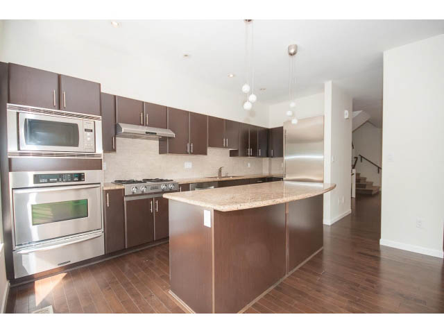 32 - 3750 Edgemont Boulevard - Townhouse - Highlands - Photo 13 of 46