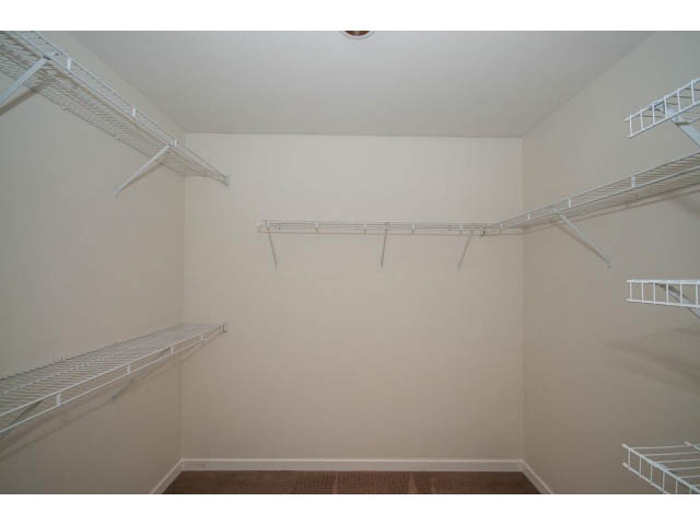 32 - 3750 Edgemont Boulevard - Townhouse - Highlands - Photo 26 of 46