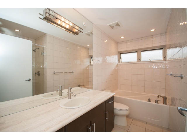 32 - 3750 Edgemont Boulevard - Townhouse - Highlands - Photo 32 of 46