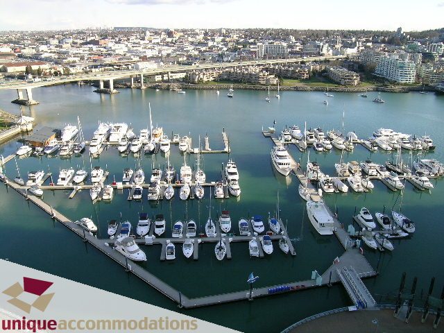 Furnished 2-bedroom + den condo with stunning marina view and dock access. - 2502 - 1199 Marinaside Crescent, Vancouver Downtown