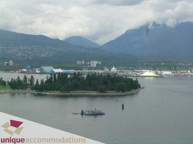 Spacious 2-bedroom condo with stunning city and mountain views, perfect for downtown living. - 2401 - 1077 W. Cordova Street, Vancouver Downtown