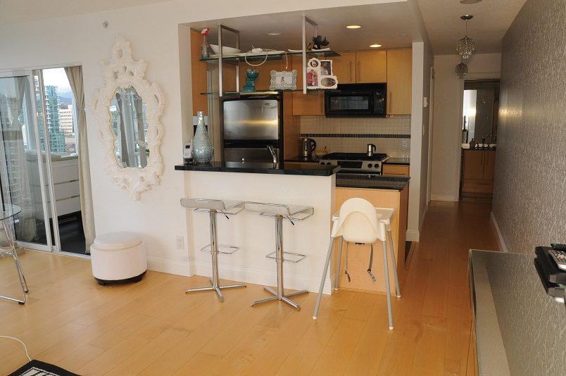 2003 - 550 Pacific Street - Condo - False Creek North - Photo 10 of 43
