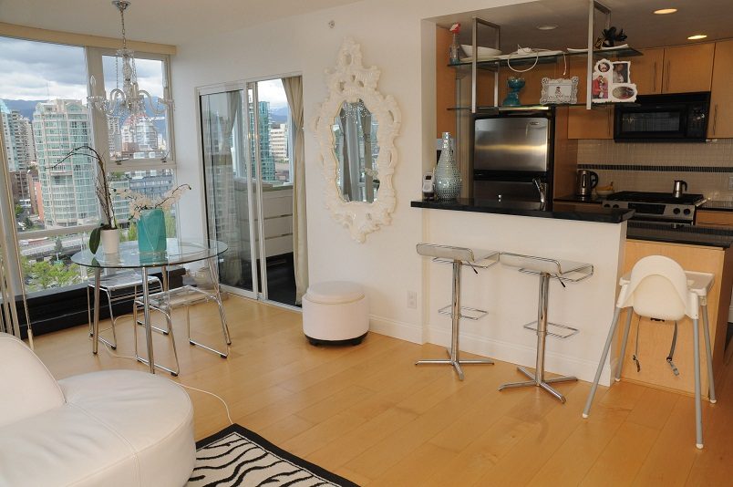2003 - 550 Pacific Street - Condo - False Creek North - Photo 11 of 43