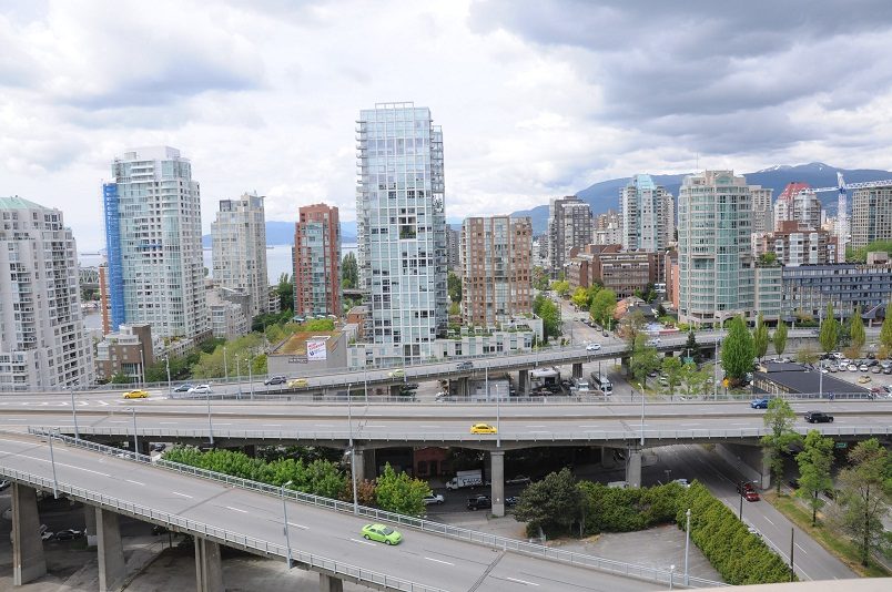 2003 - 550 Pacific Street - Condo - False Creek North - Photo 30 of 43