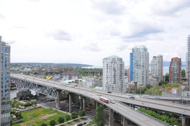 2003 - 550 Pacific Street - Condo - False Creek North - Photo 32 of 43