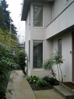 Furnished 4-bedroom + den house with modern design and greenery. - 1233 11th Street, West Vancouver
