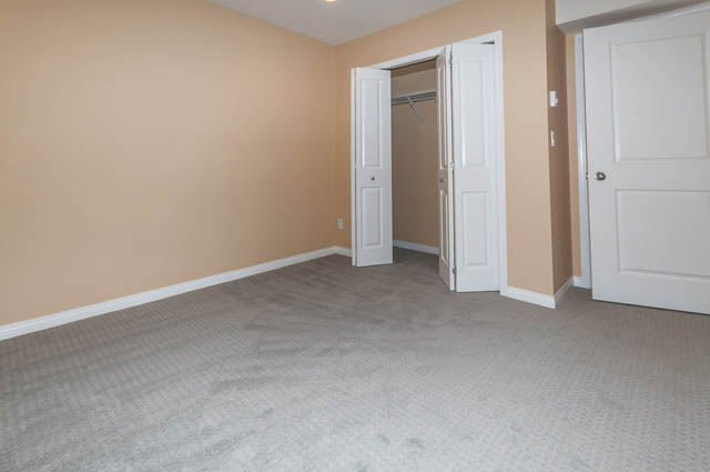 rent townhouse north vancouver
