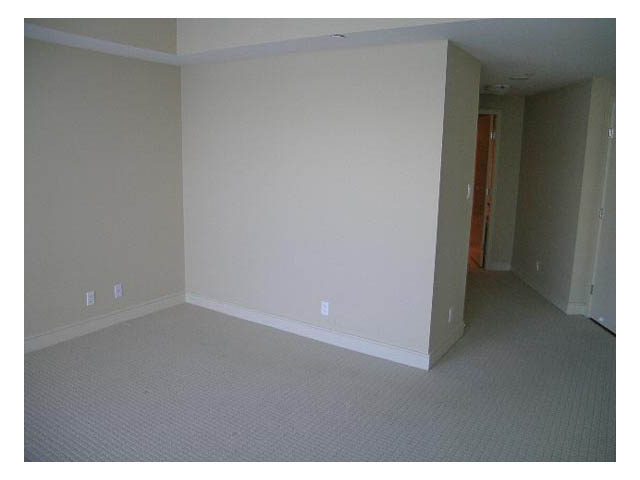 Spacious open-concept living room with tiled flooring and a modern design. - 1702-1650 Bayshore Drive, Vancouver Downtown