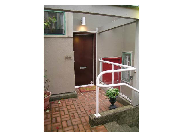 2218 Spruce Street - Townhouse - Fairview - Photo 2 of 33
